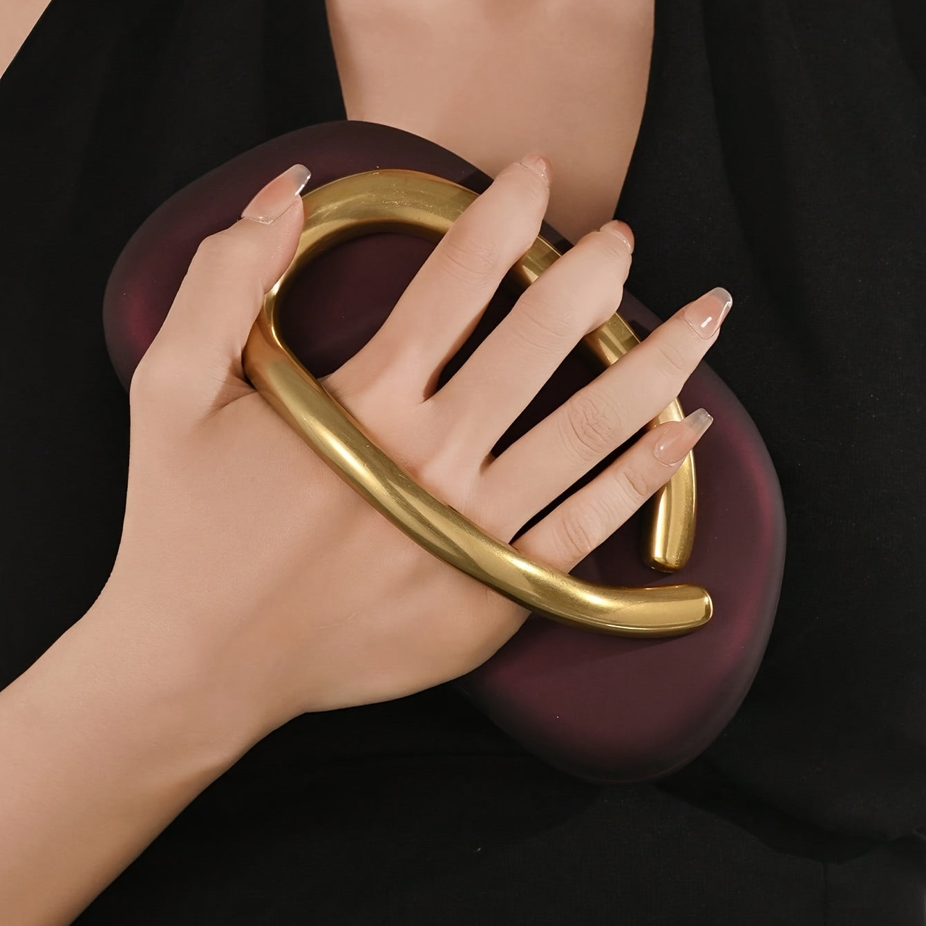 Elegant PU Clutch Purse - Convertible to Shoulder Bag with Magnetic Closure